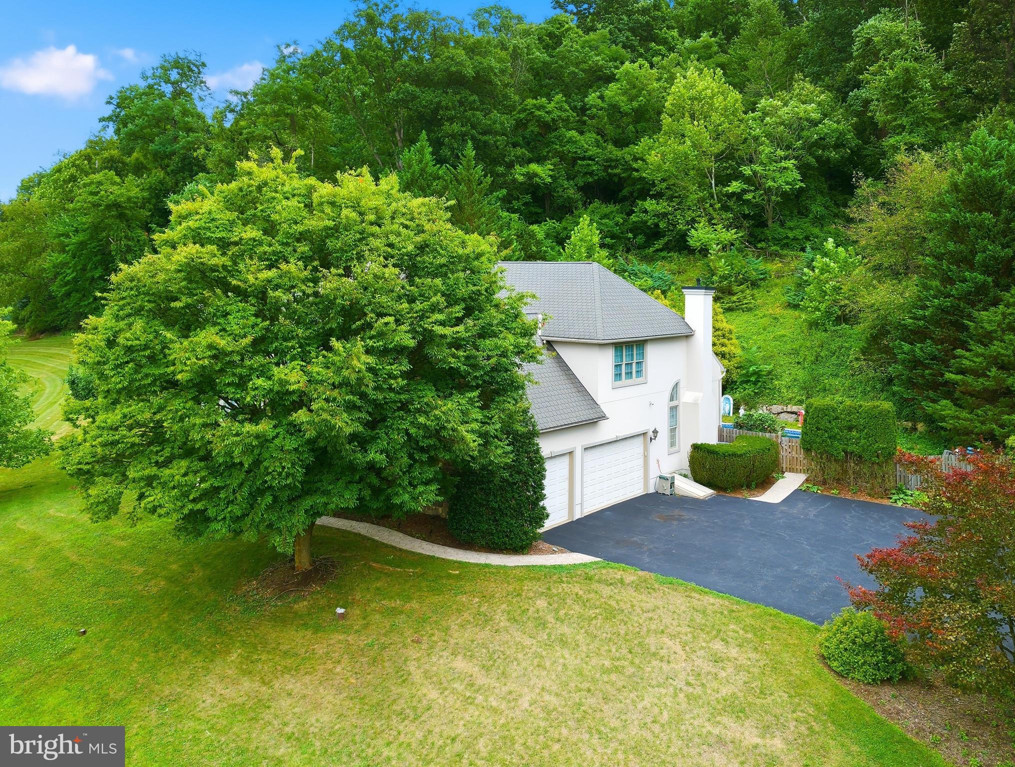 7 Woods Way, Reading, PA, 19610, USA, 4 Bedrooms Bedrooms, ,5 BathroomsBathrooms,Residential,Active,7 Woods Way,PABK2075602
