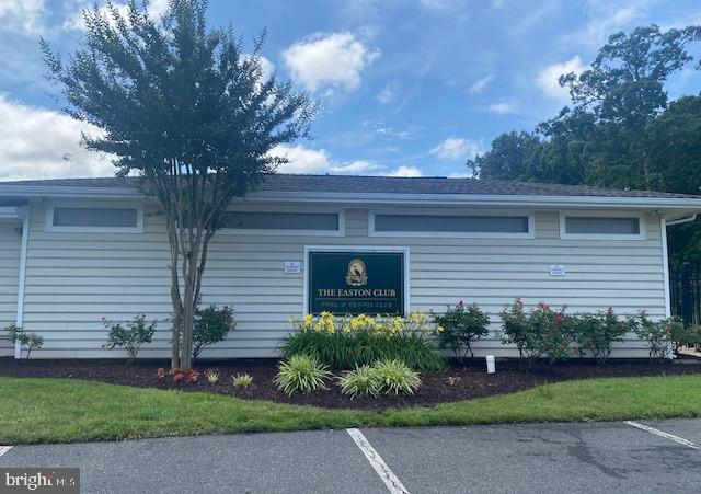 EASTON CLUB - Residential