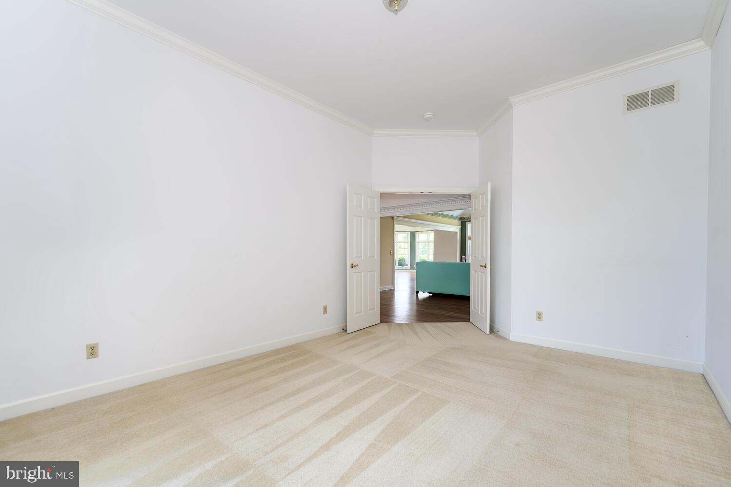 EASTON CLUB - Residential