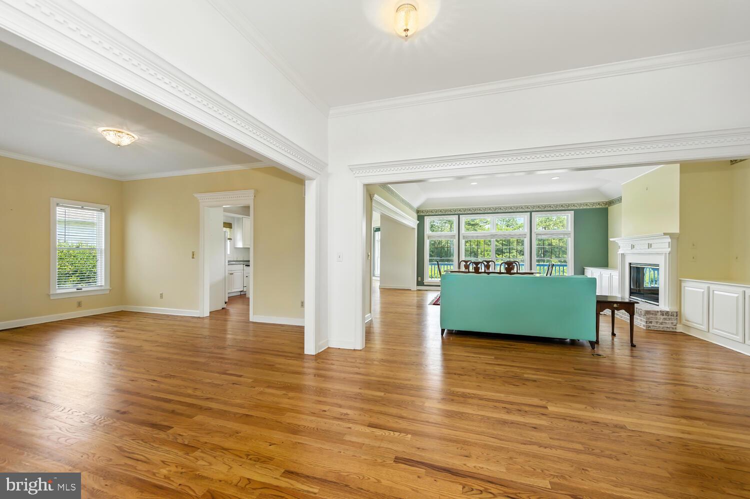 EASTON CLUB - Residential