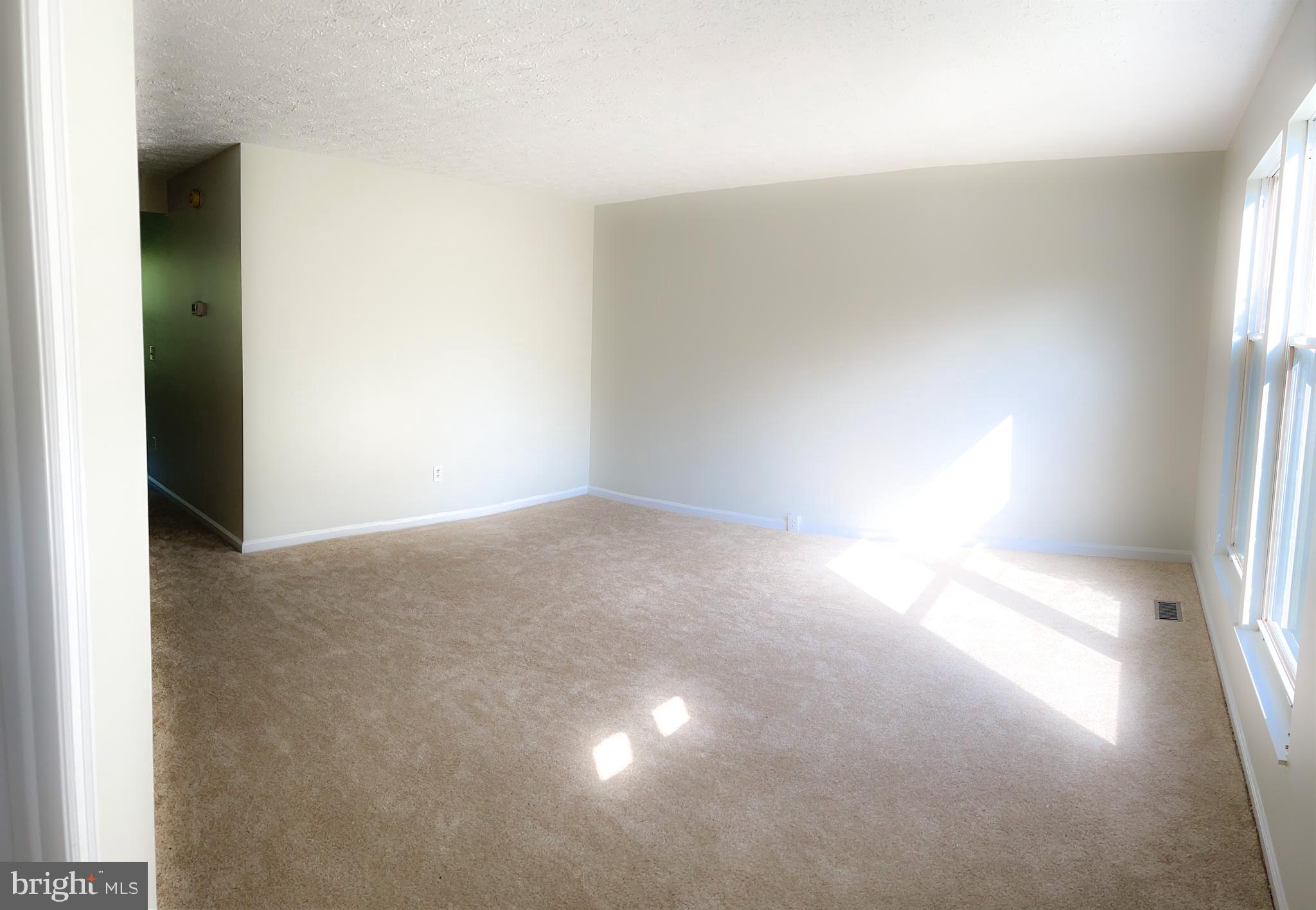 FOXFIELD - Residential Lease