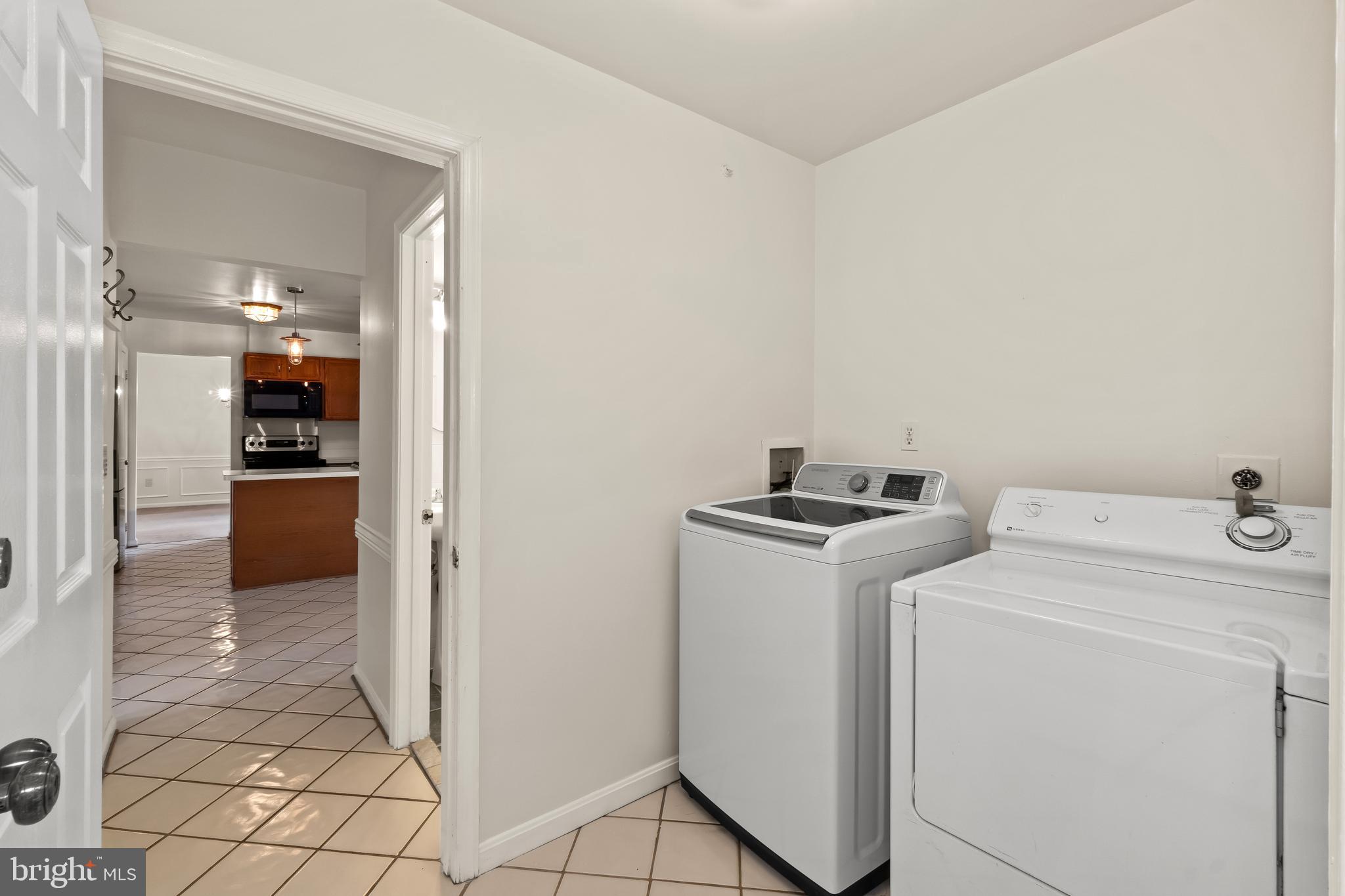 FOXHALL ESTATES - Residential