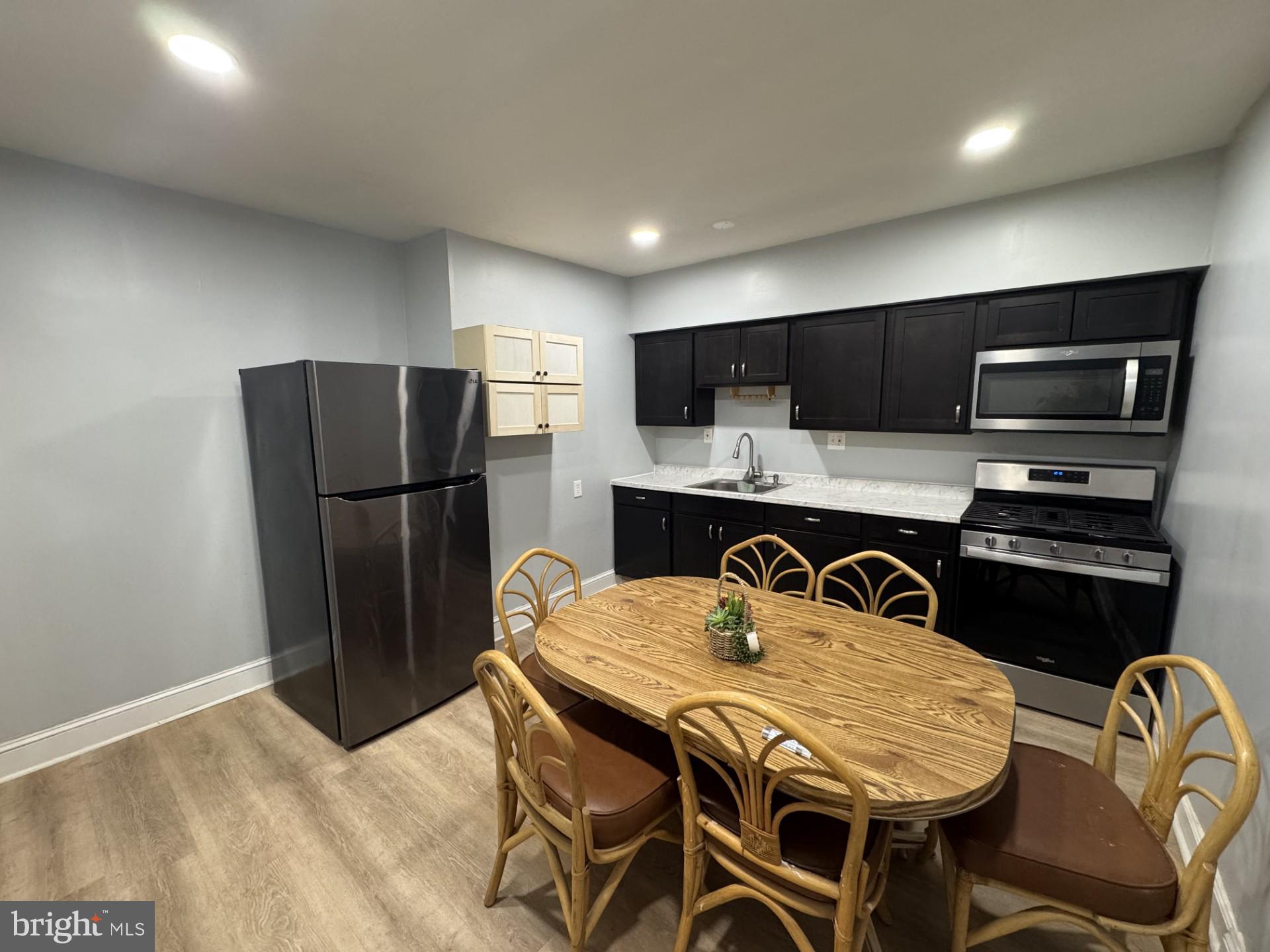 AIGBURTH - Residential