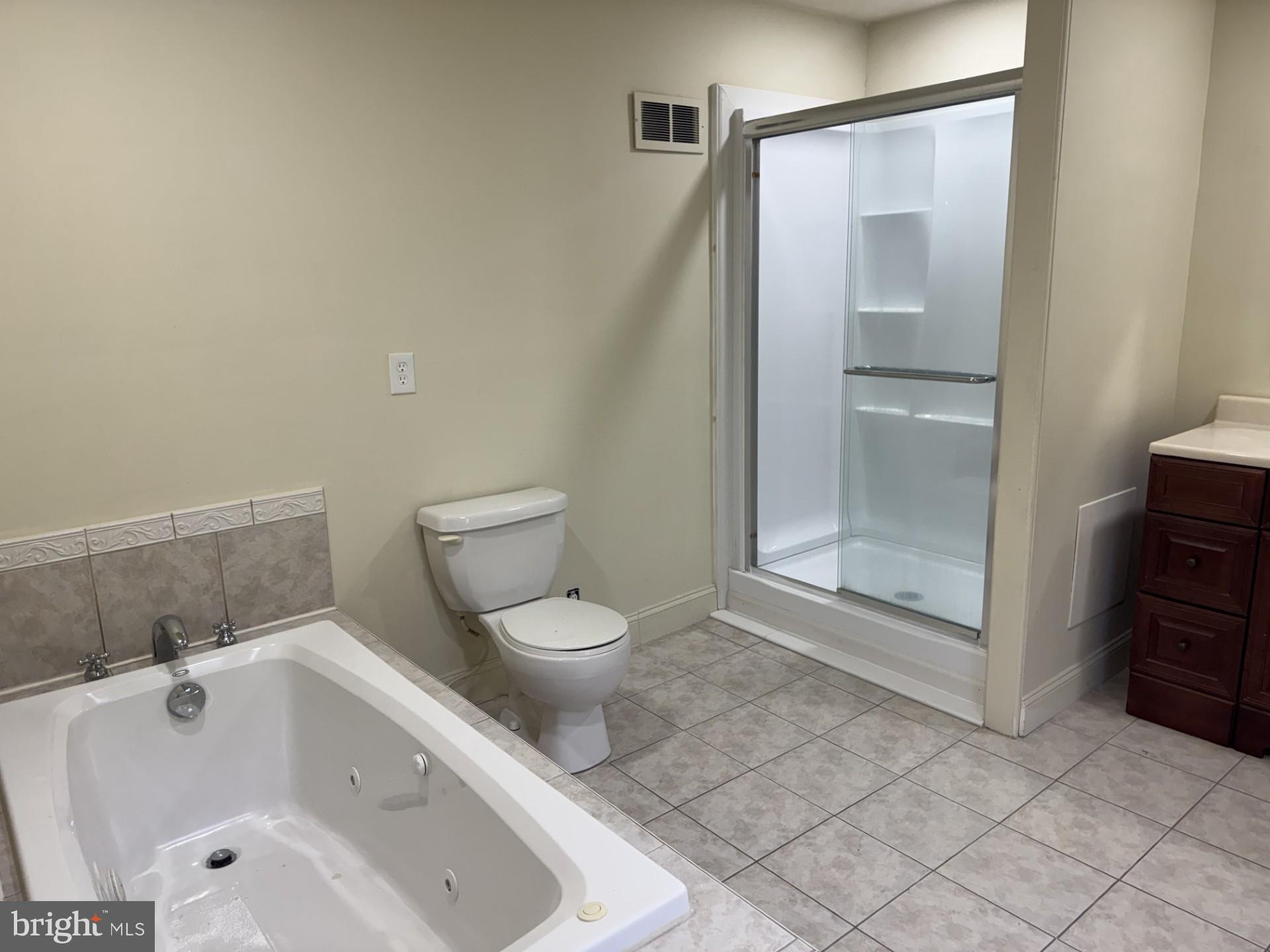 AIGBURTH - Residential