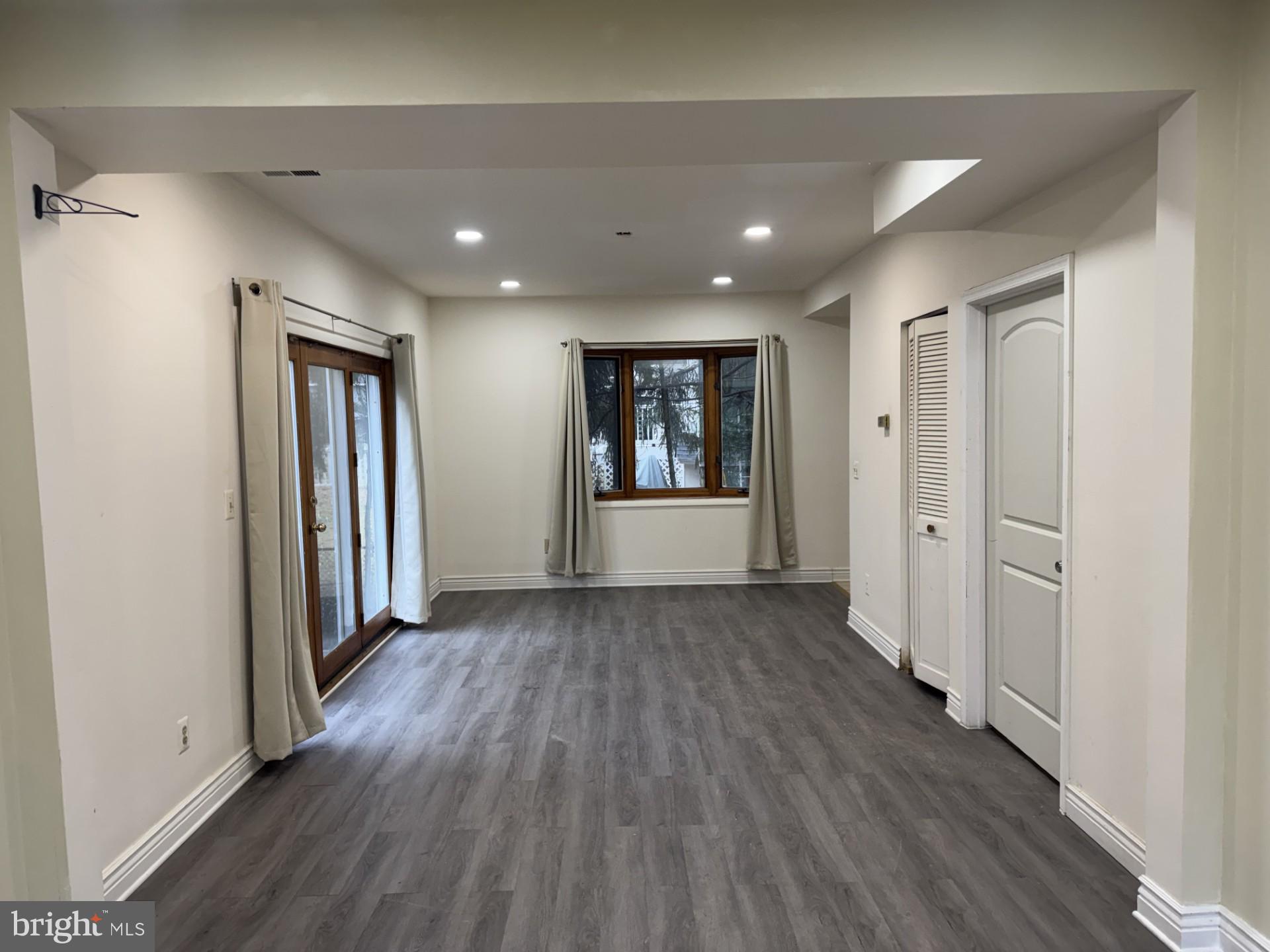 AIGBURTH - Residential