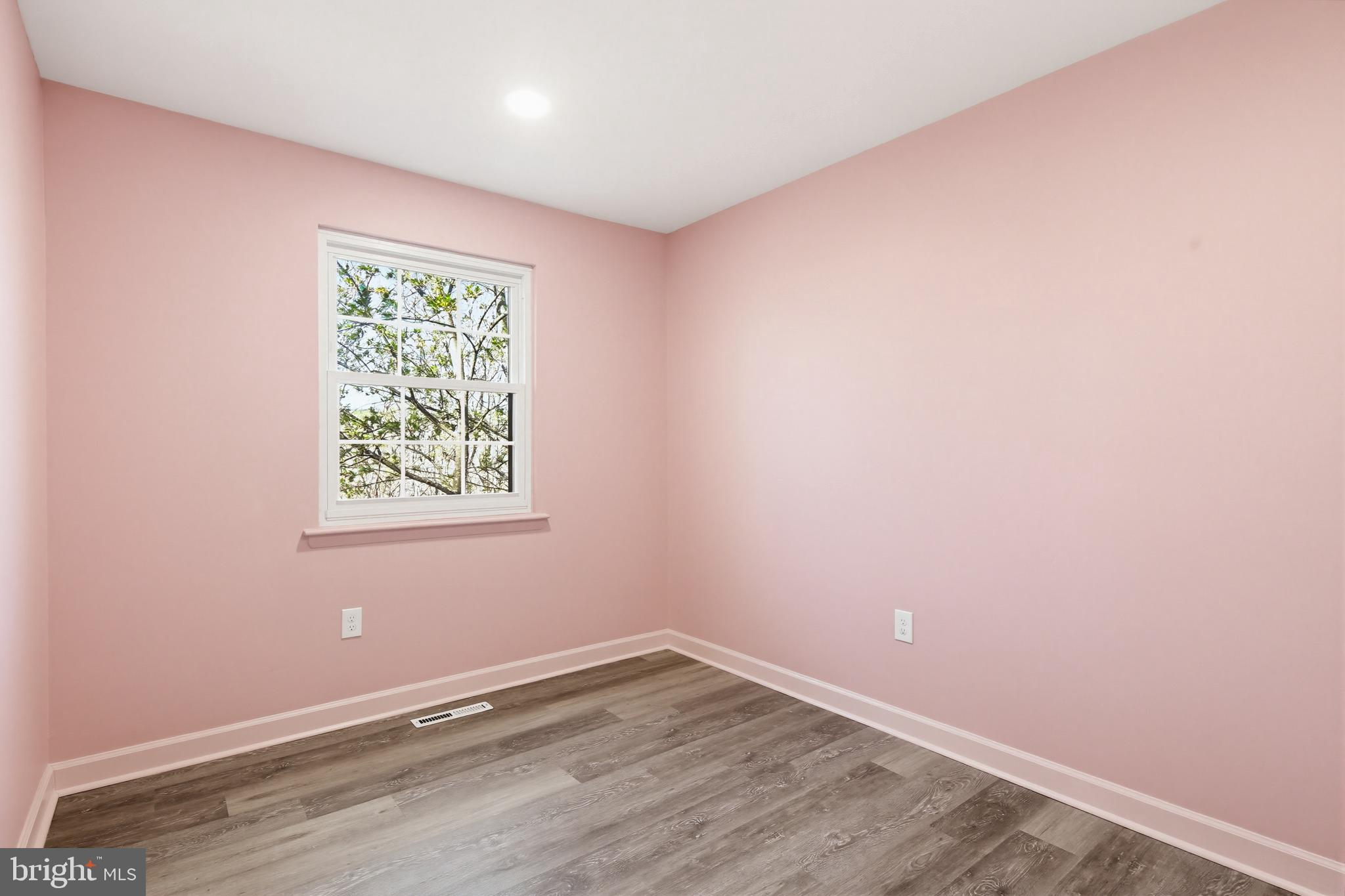 DREXEL WOODS - Residential