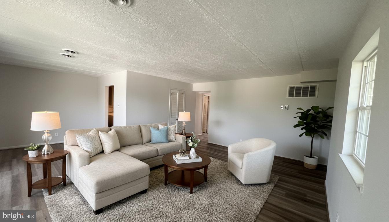 2620 REDCOAT DRIVE 178