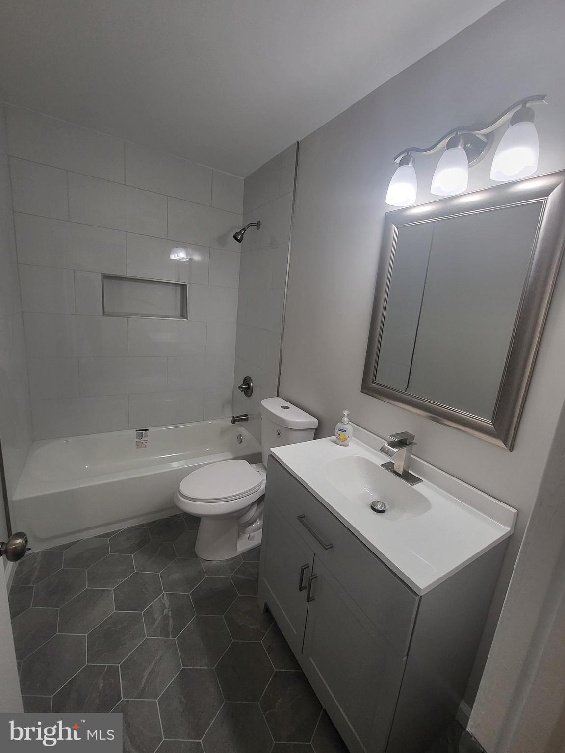 LIBERTY MANOR - Residential