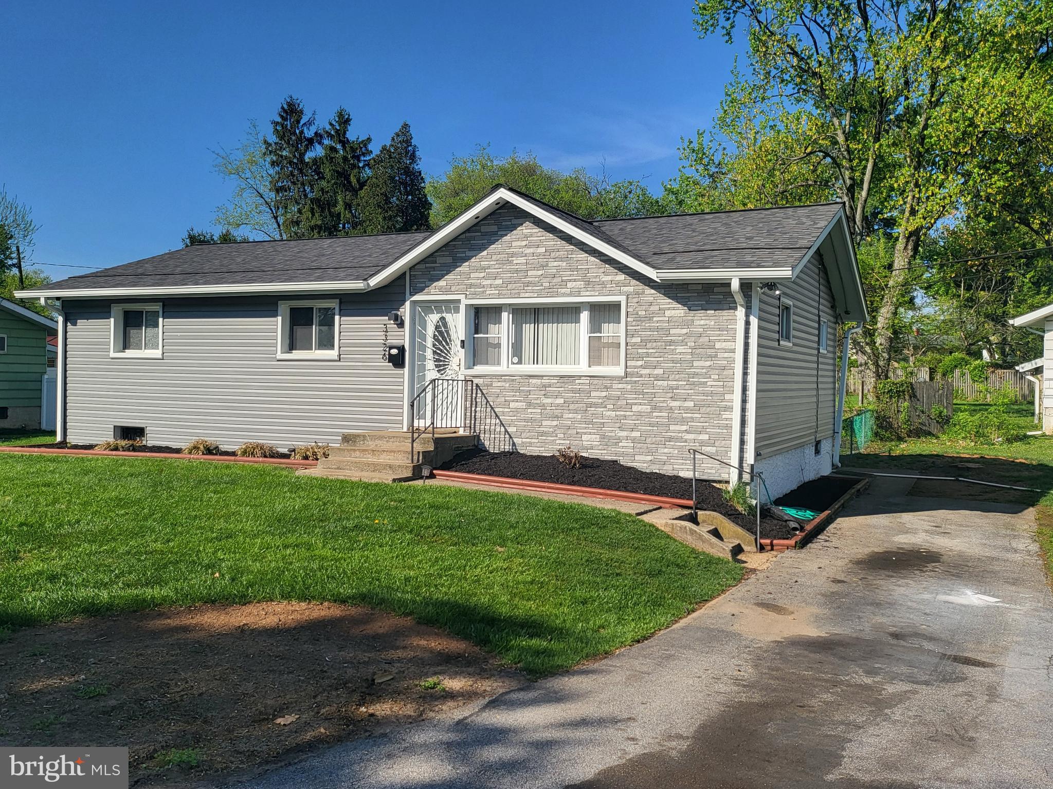 LIBERTY MANOR - Residential