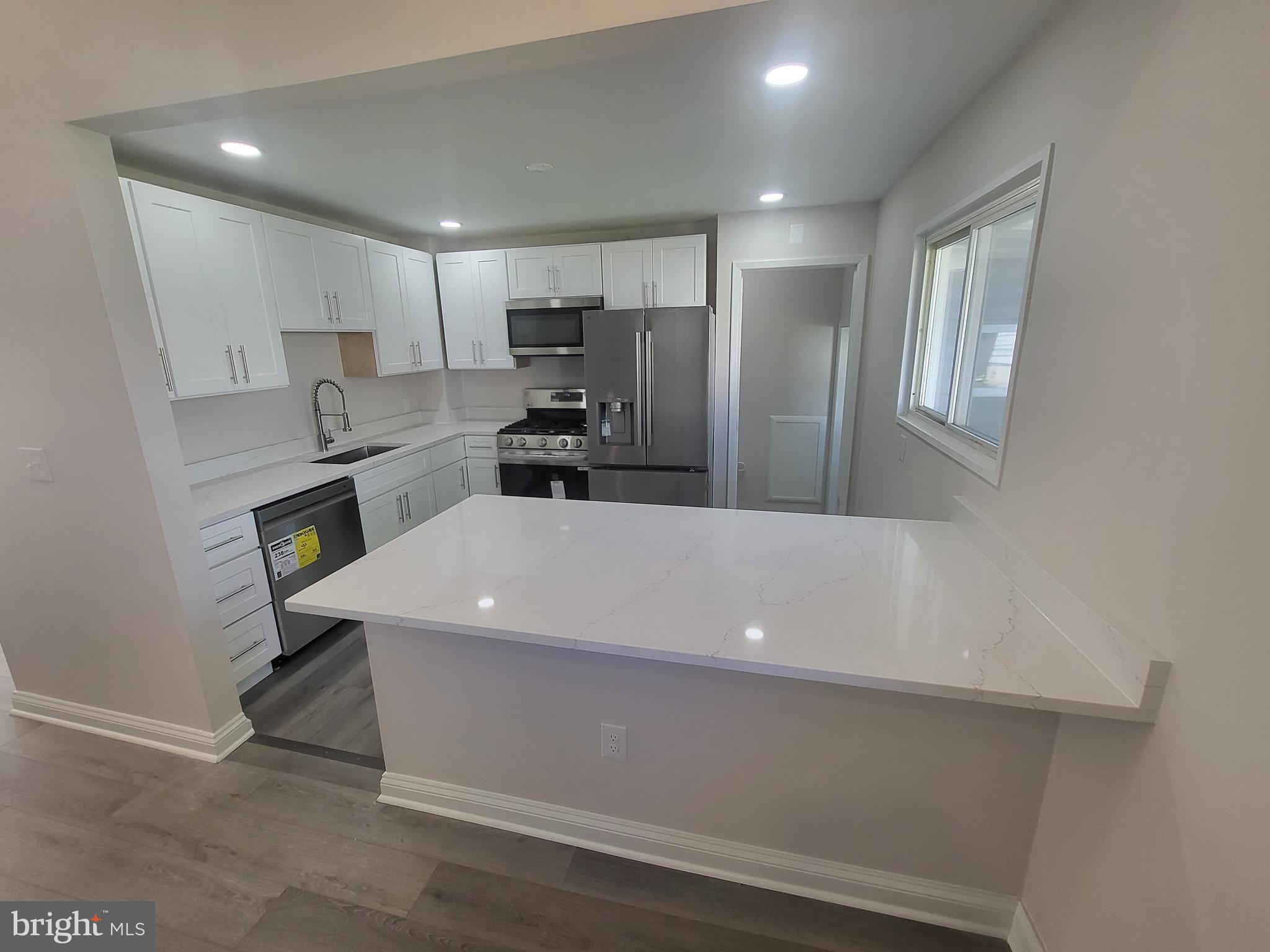 LIBERTY MANOR - Residential