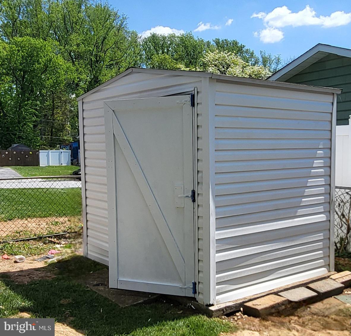 LIBERTY MANOR - Residential