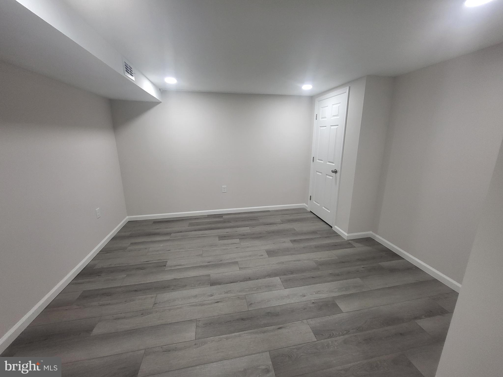 LIBERTY MANOR - Residential