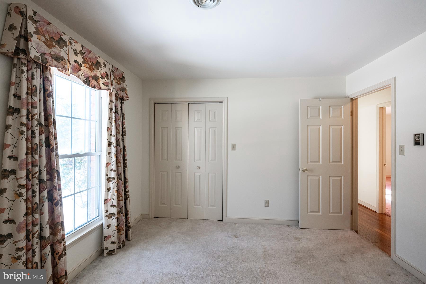 SPRING VALLEY - Residential