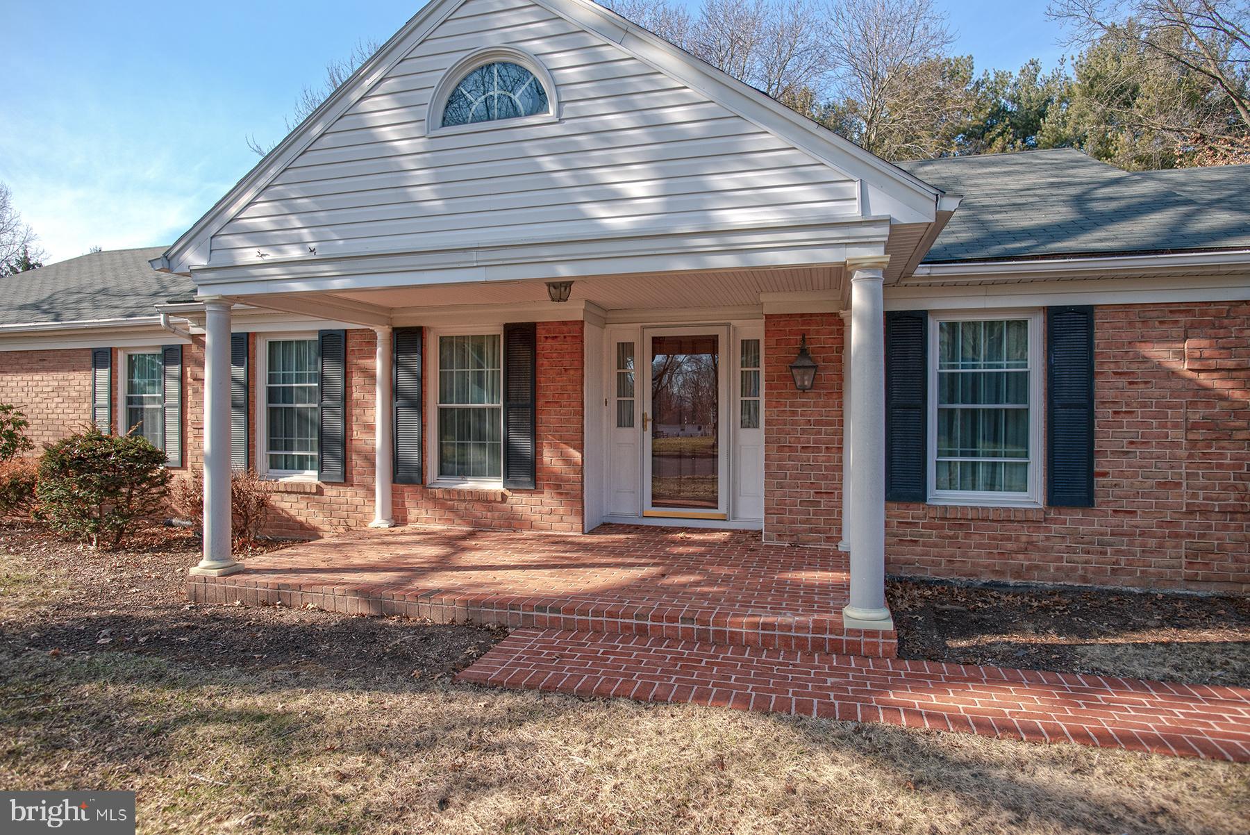 SPRING VALLEY - Residential