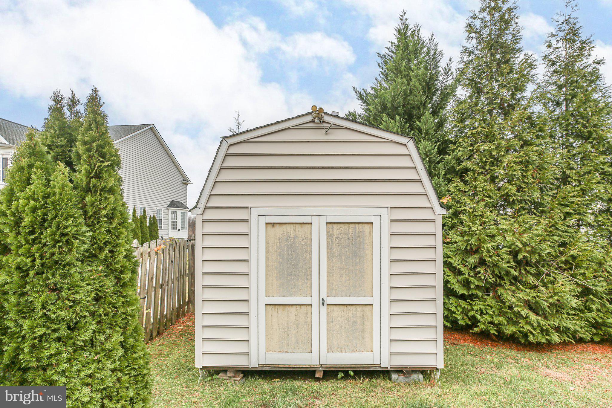 HILLS OF AQUIA - Residential