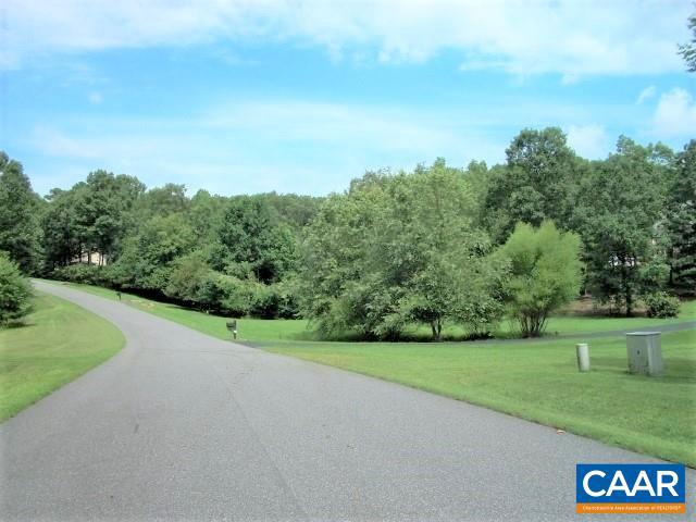 FOXWOOD FOREST - Land