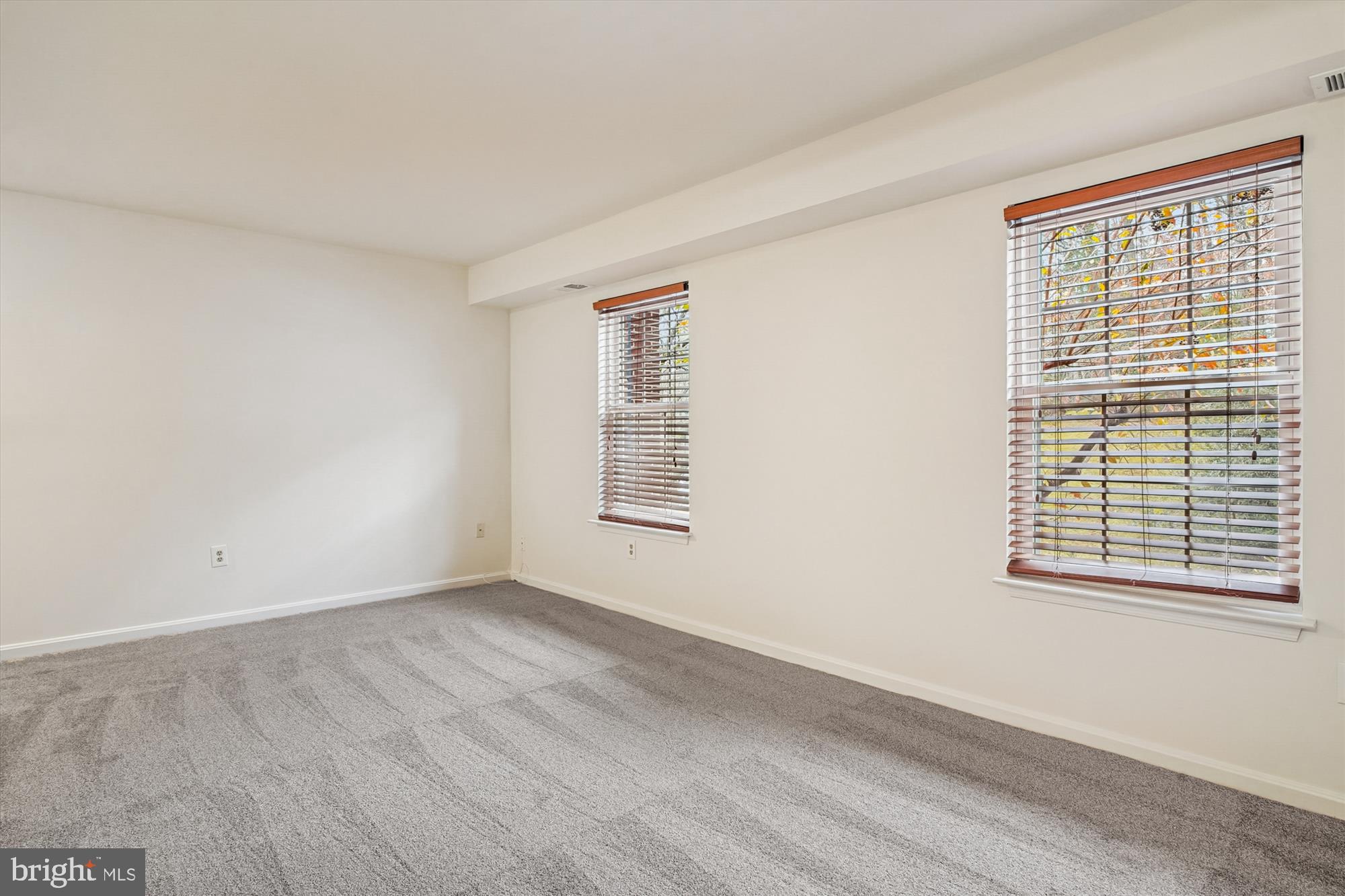 1410 GREENDALE COURT 2-1410