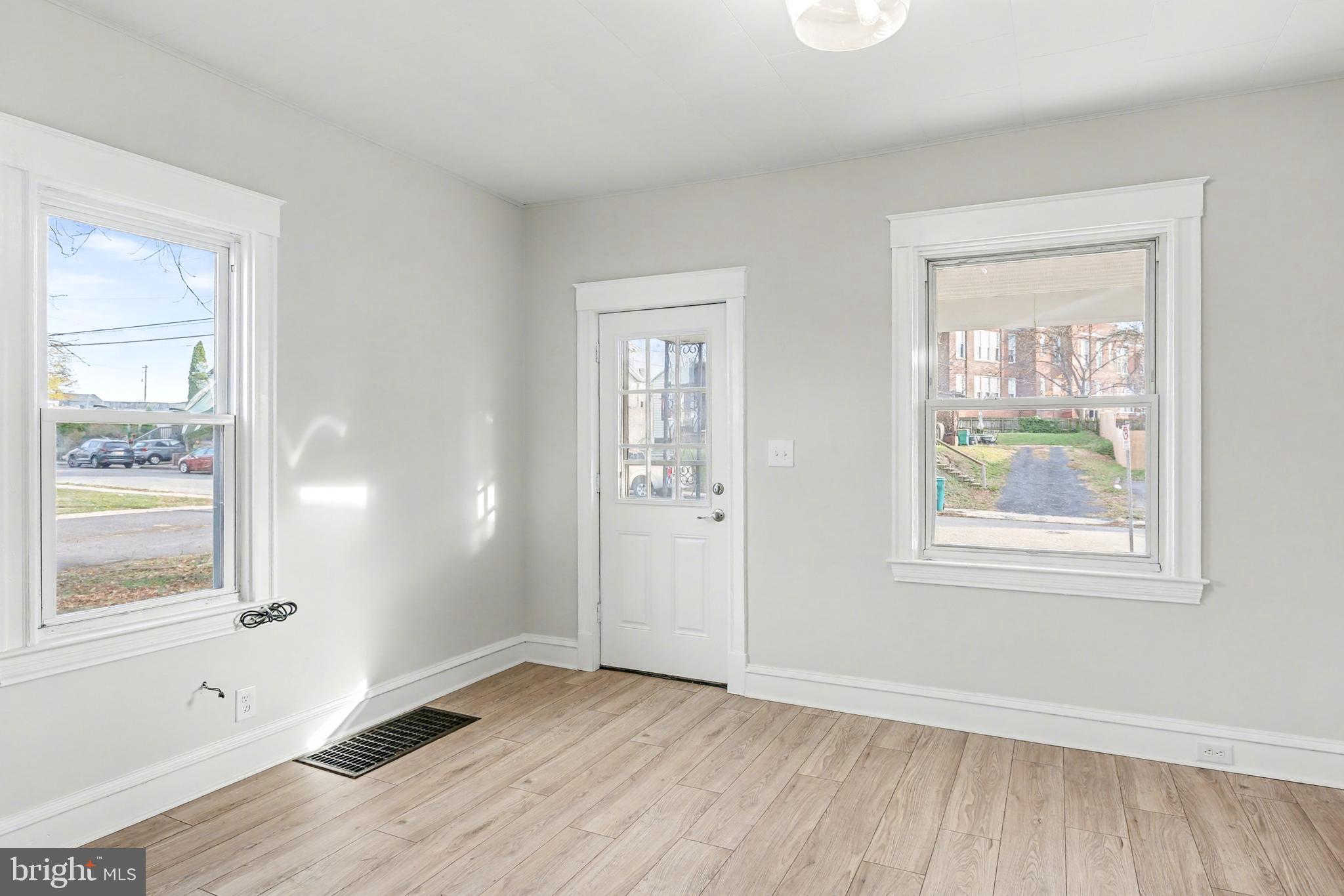 227 W DAUPHIN STREET