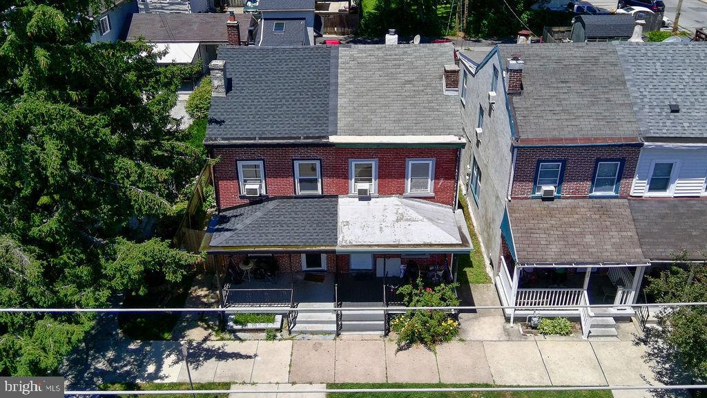 521 E BARNARD STREET