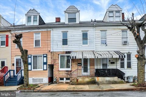 1147 E KING STREET YORK PA 17403