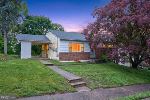 135 Pikeland Avenue, Spring City, PA MLS: PACT2125960