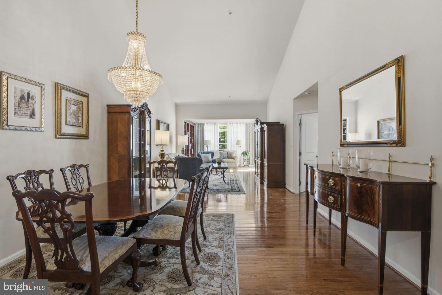305 TUFTON CIRCLE