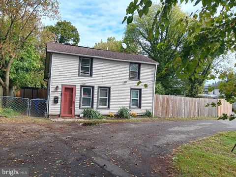 1 WOODS ALLEY MOUNT HOLLY NJ 08060