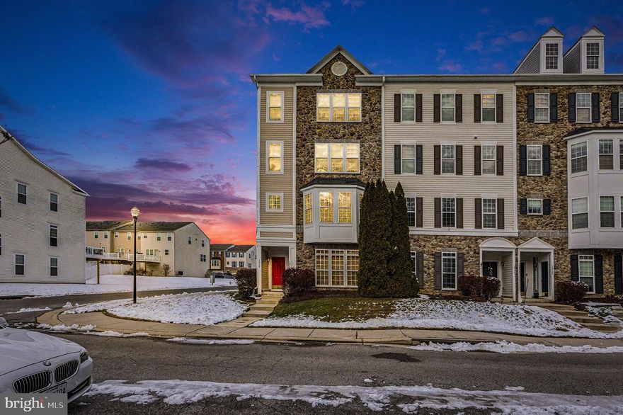 Start the new year in this lovely home that lets you spend more time enjoying life, and less time on upkeep. This end-of-group, 3-bedroom, 2.5-bath townhouse-style condo at Greenway Farms features a 1-car garage, 9' ceilings and 2,750 sq ft of move-in ready space, freshly updated with brand new paint and carpet throughout. The open and airy main level features spacious living and dining areas, and an eat-in kitchen that flows seamlessly into the family room—perfect for everyday living and entertaining. A convenient half bath completes the main level. Upstairs, unwind in the generous primary suite with a walk-in closet and private en-suite featuring dual sinks, a walk-in shower, and a jetted tub. Two large secondary bedrooms, a hall bath with dual sinks, and a full laundry room round out the upper level. Enjoy a truly low-maintenance lifestyle with exterior building and lawn maintenance, trash, snow removal, and access to the community pool and recreation center handled by the condo association. Enjoy peace-of-mind with a new HVAC system installed in 2024. If you’re looking to simplify your life without sacrificing space or comfort, this home checks all the boxes!