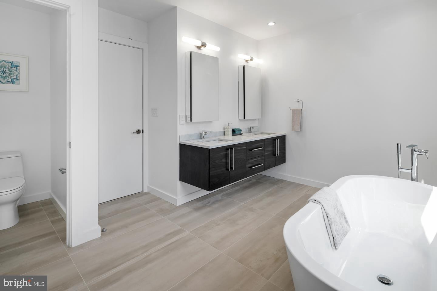 OLD CITY - Residential Lease