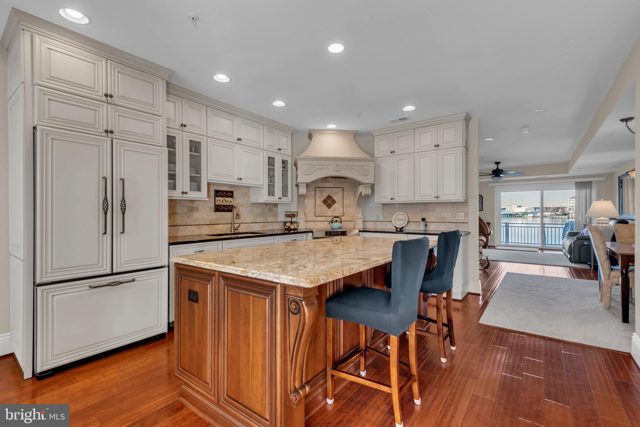 OYSTER COVE - Residential