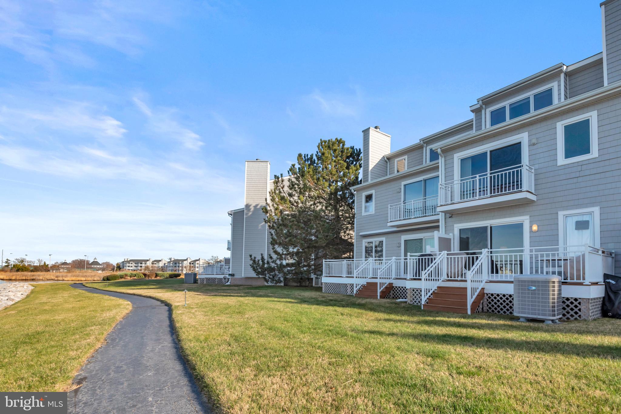 OYSTER COVE - Residential