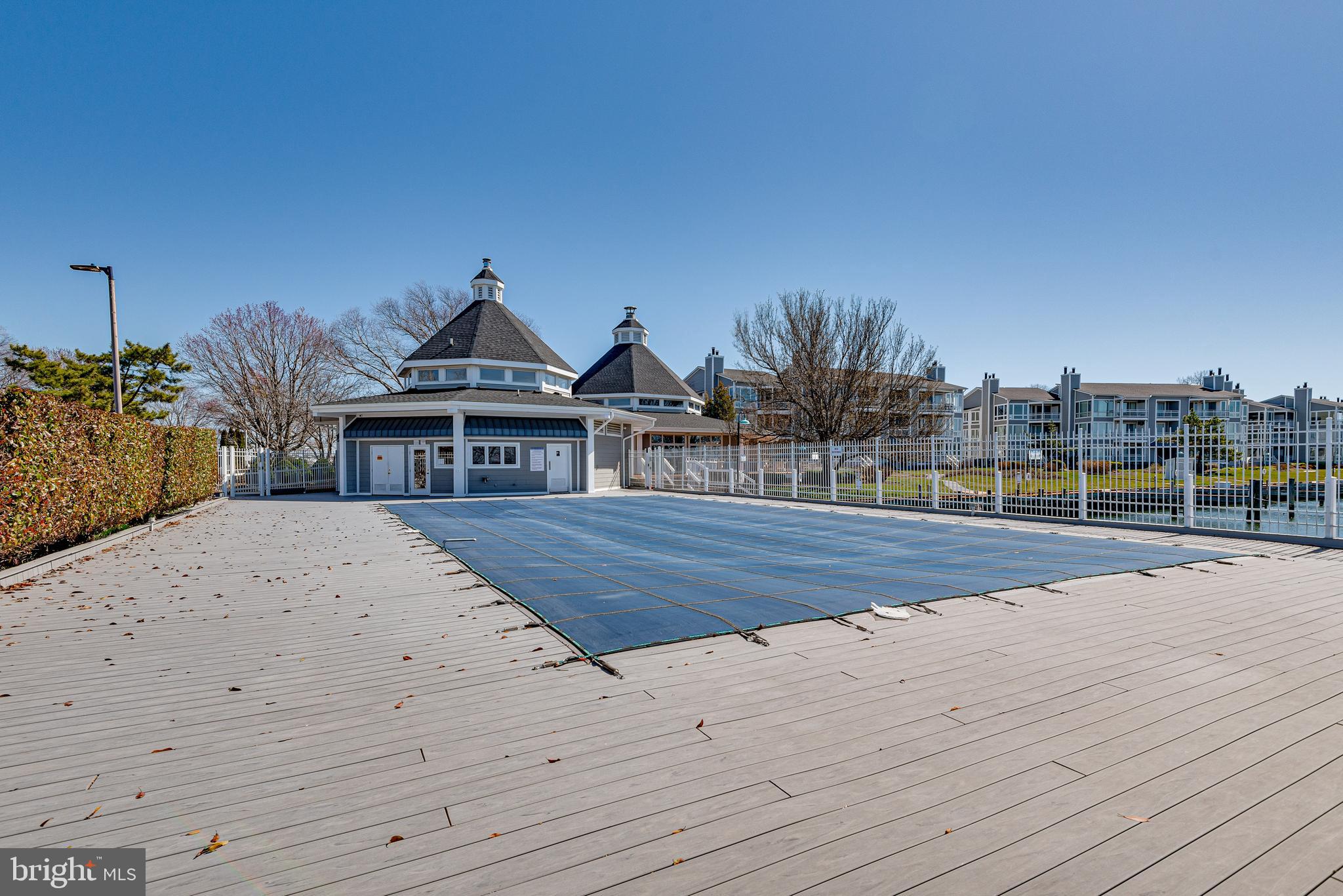 OYSTER COVE - Residential