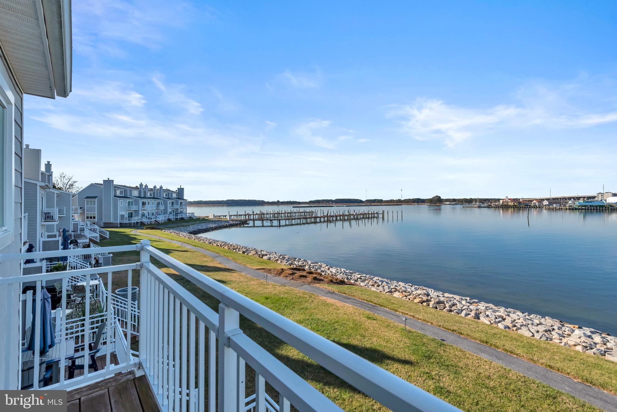 OYSTER COVE - Residential