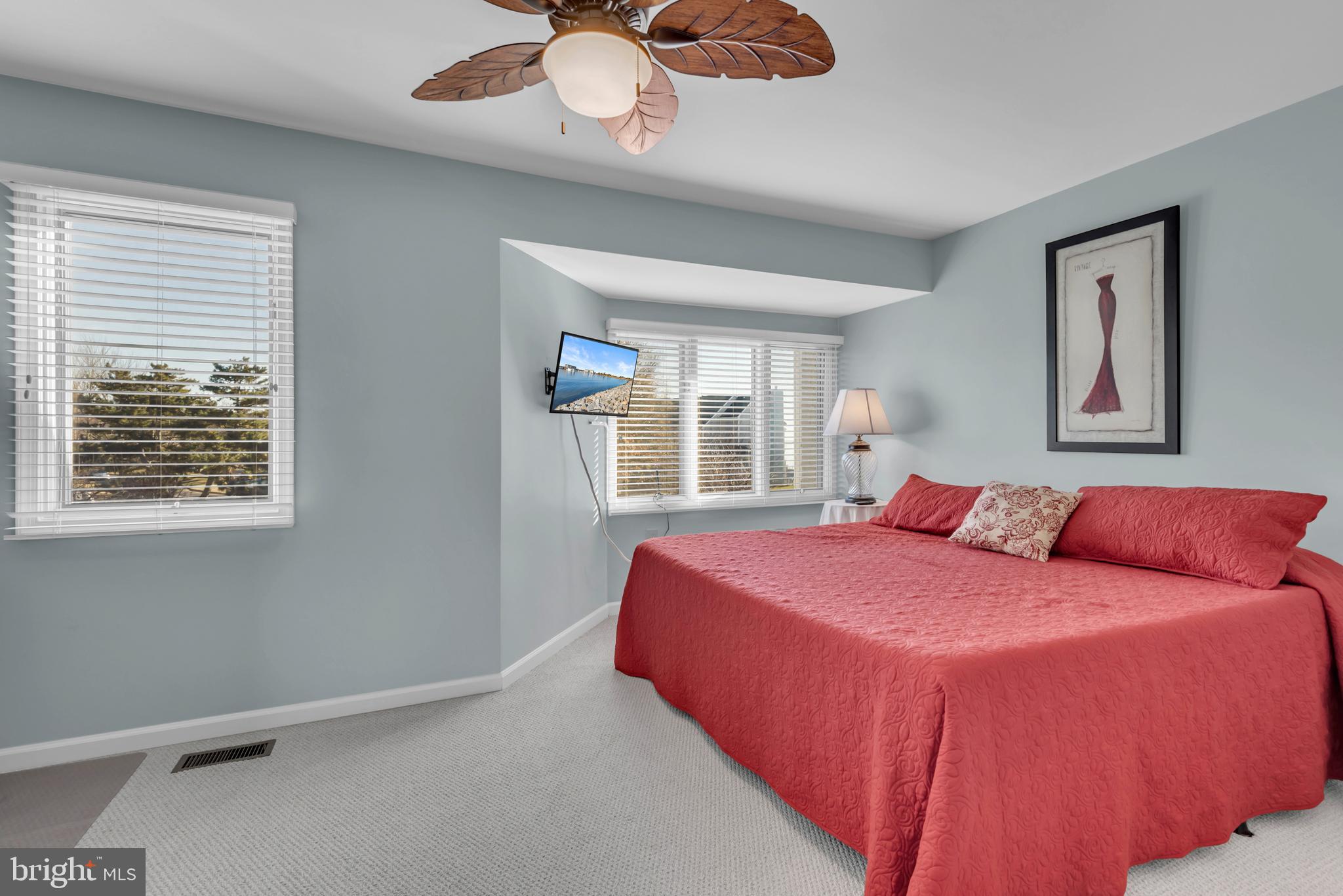 OYSTER COVE - Residential