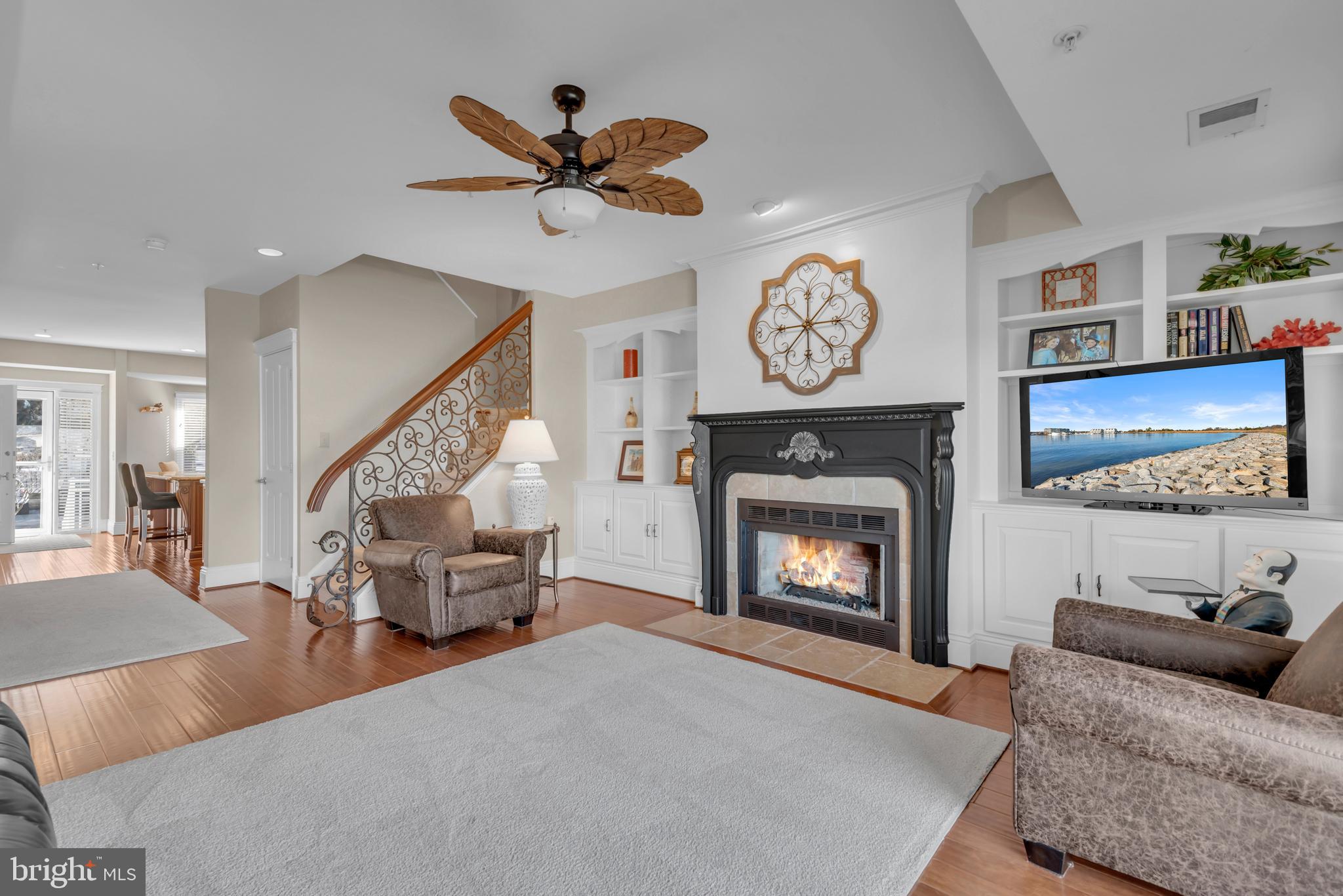 OYSTER COVE - Residential