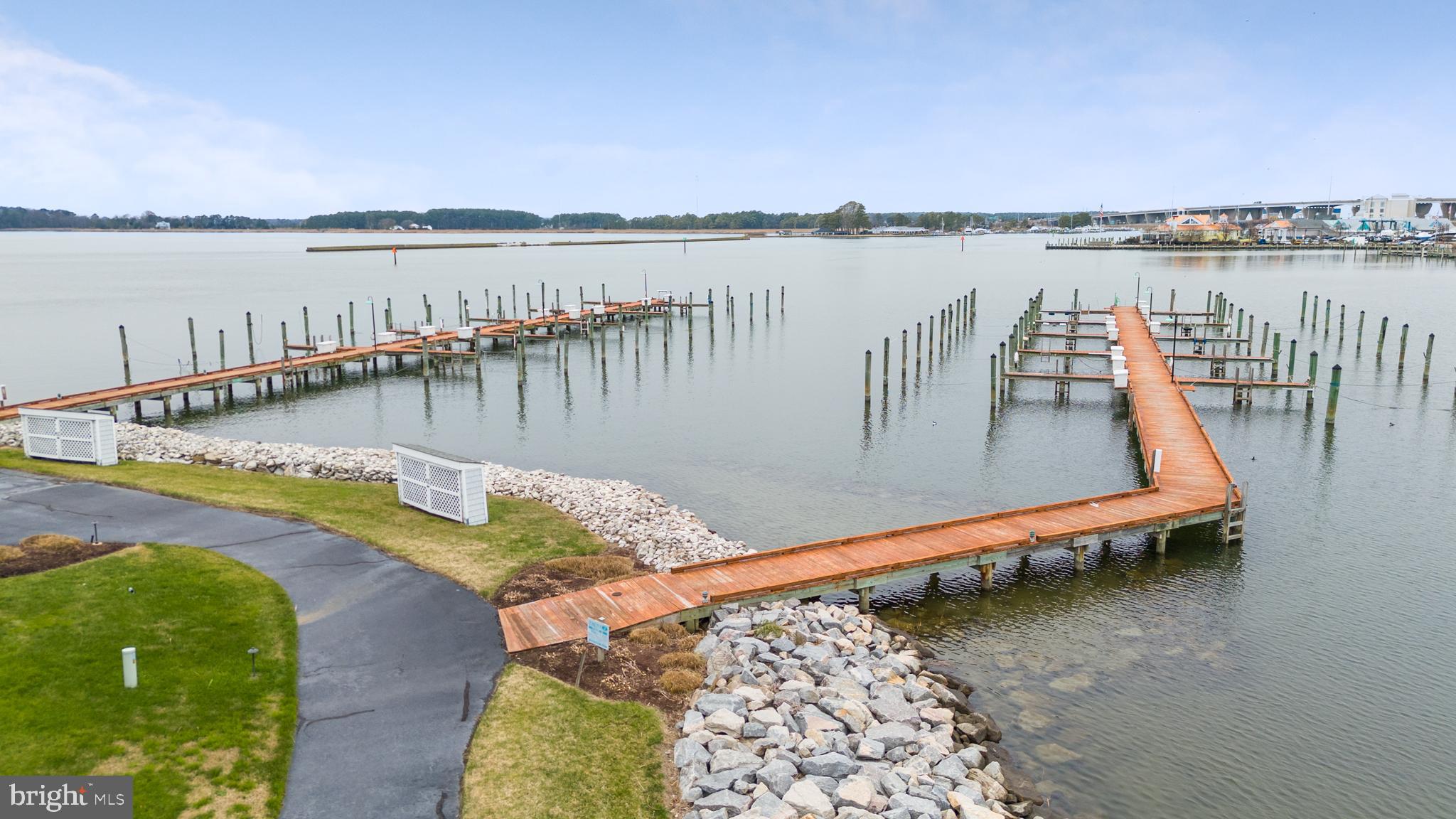 OYSTER COVE - Residential