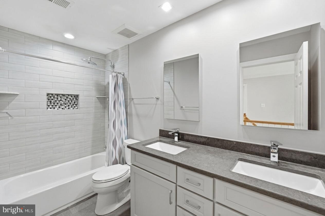 POTOMAC GLEN - Residential