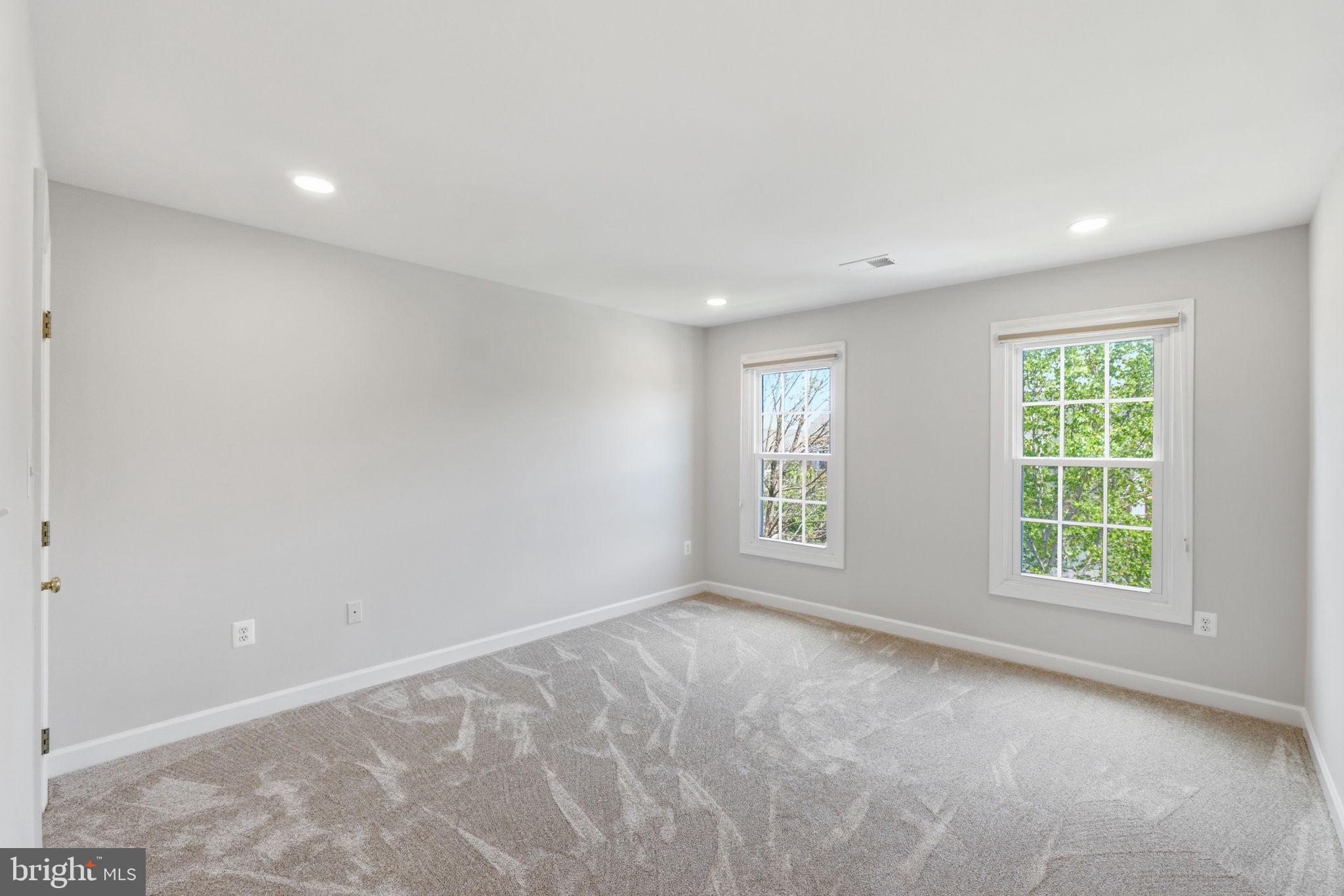 POTOMAC GLEN - Residential