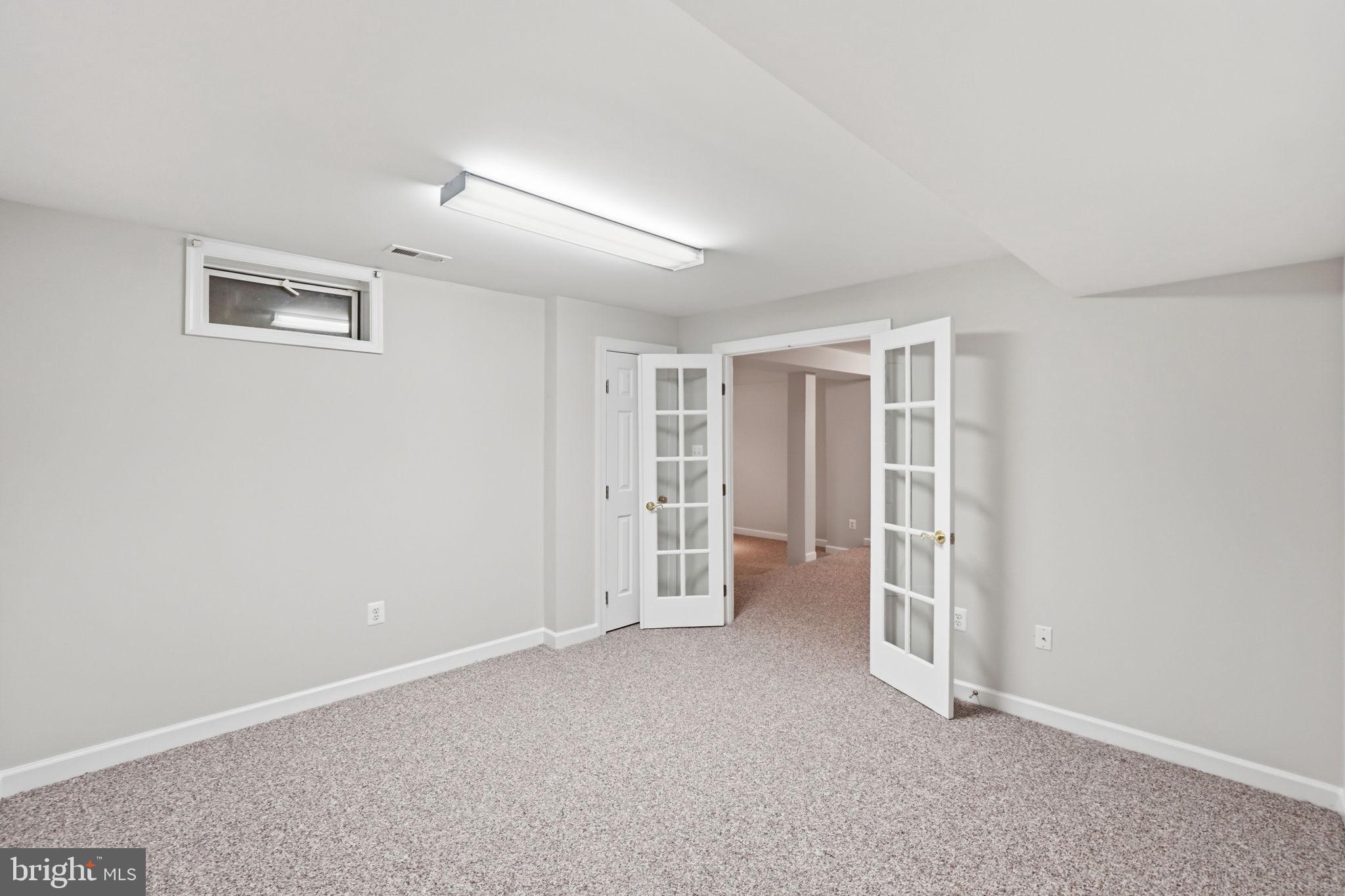 POTOMAC GLEN - Residential