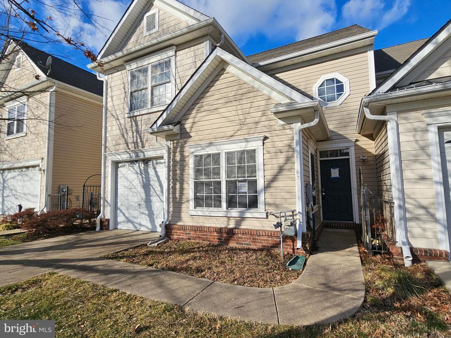 Welcome to this spacious water access condo with deeded boat slip, (C11), all located in the sought-after community of Windward Harbour.  Main level has 2 story foyer with a sitting area, den/office, kitchen with family room and primary bedroom with en-suite bath and large walk in closet. Second level offers bonus loft (second family/living space) and 3 roomy bedrooms. Rear bedrooms have adjoining Jack and Jill full bath. The location and water access offers tons of options for water enthusiasts with easy access to the Patuxent River, Chesapeake Bay and Solomon's Island.