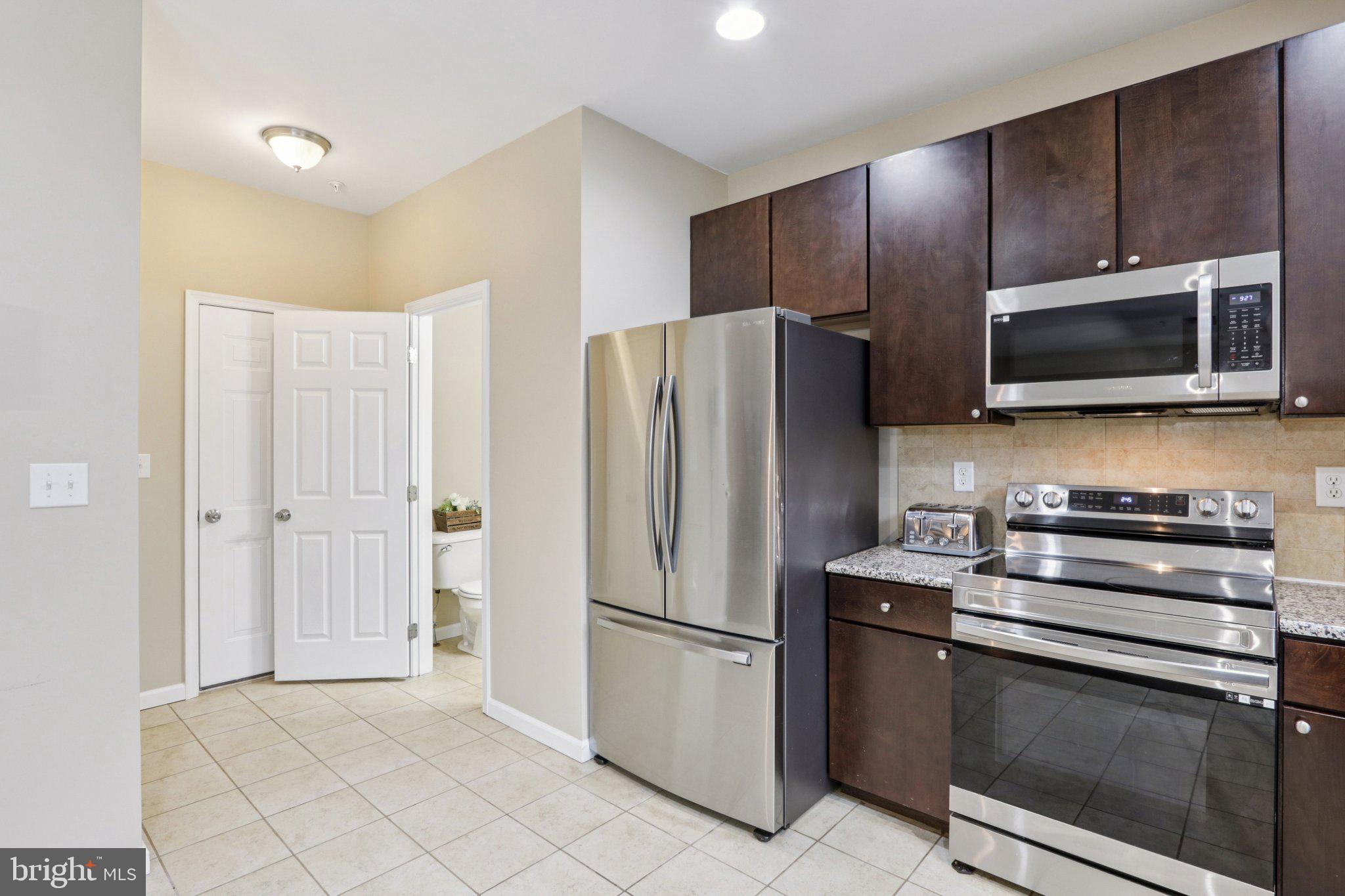 LAUREL FIELD - Residential