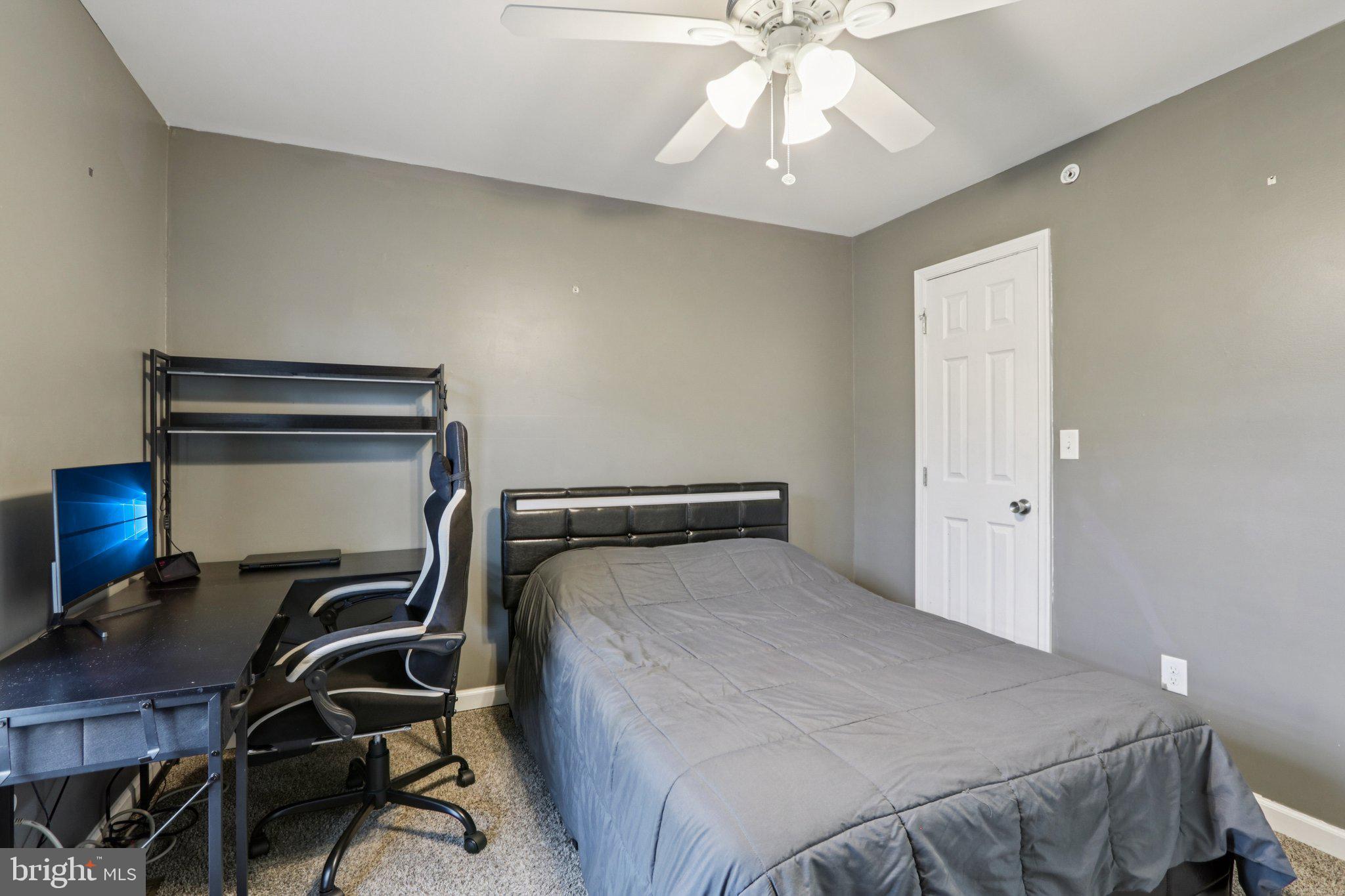 LAUREL FIELD - Residential