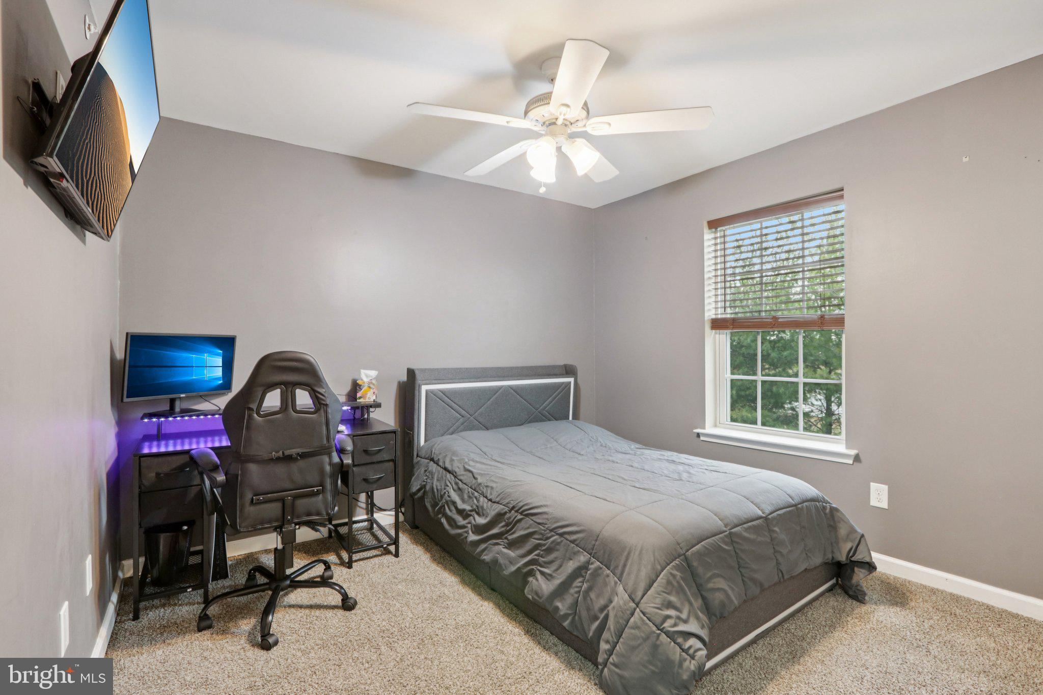 LAUREL FIELD - Residential