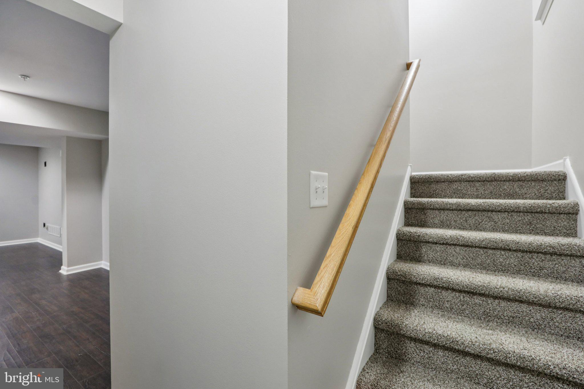 LAUREL FIELD - Residential