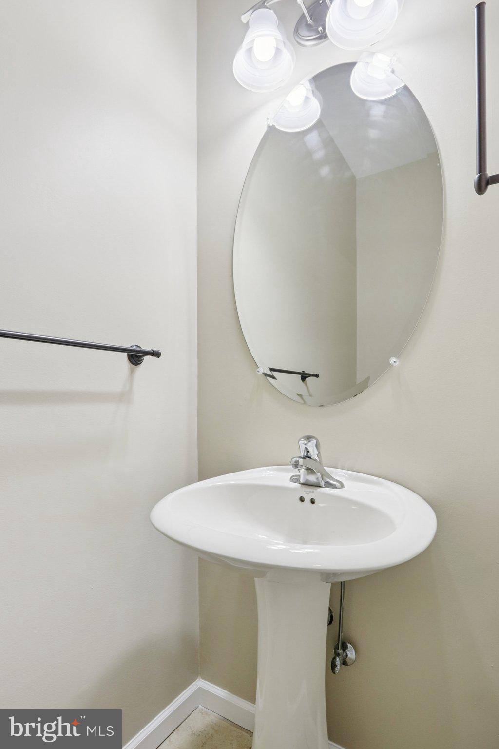 LAUREL FIELD - Residential