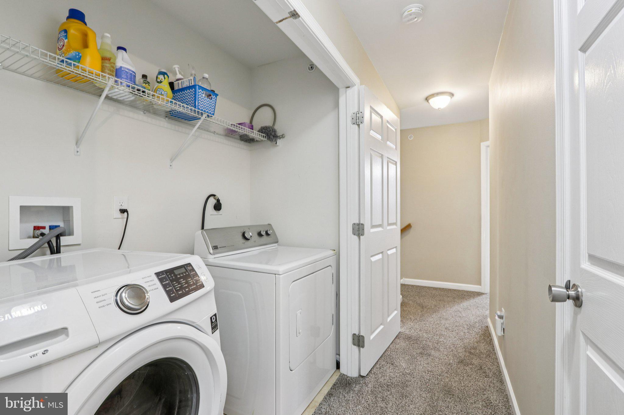 LAUREL FIELD - Residential