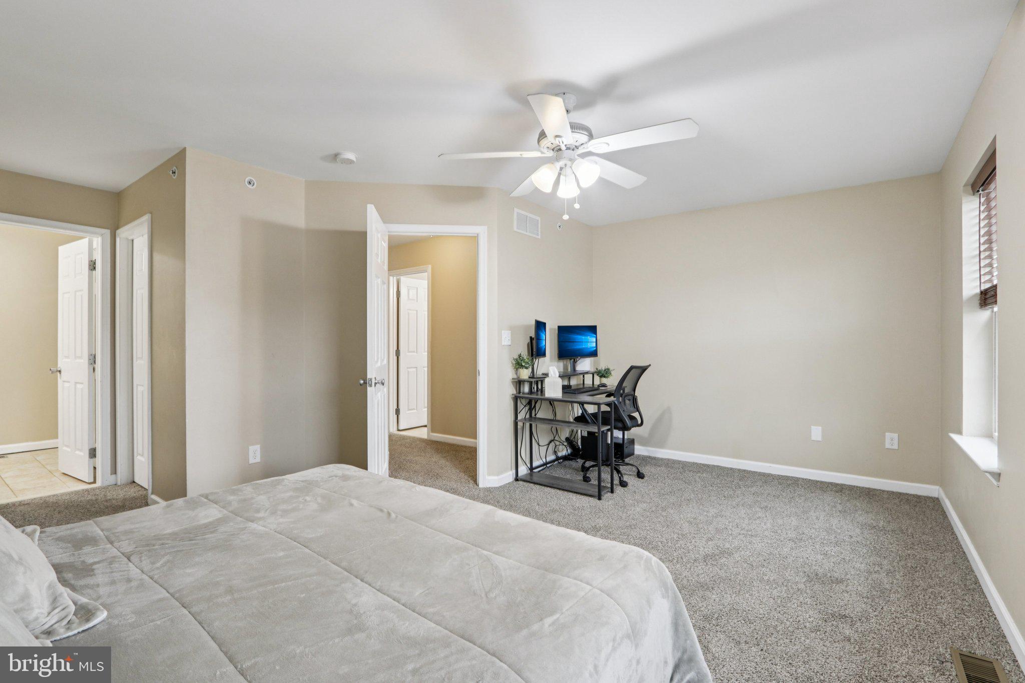 LAUREL FIELD - Residential