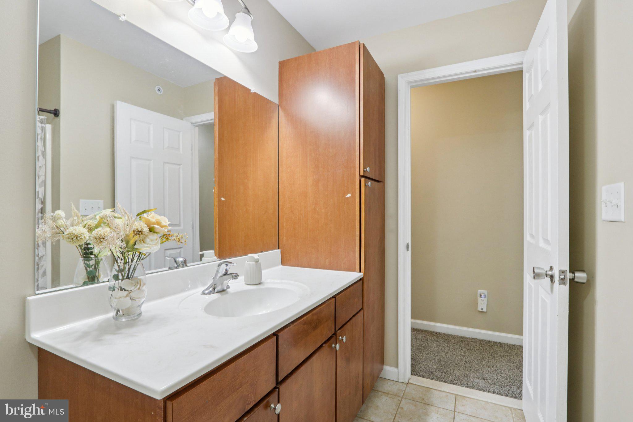 LAUREL FIELD - Residential