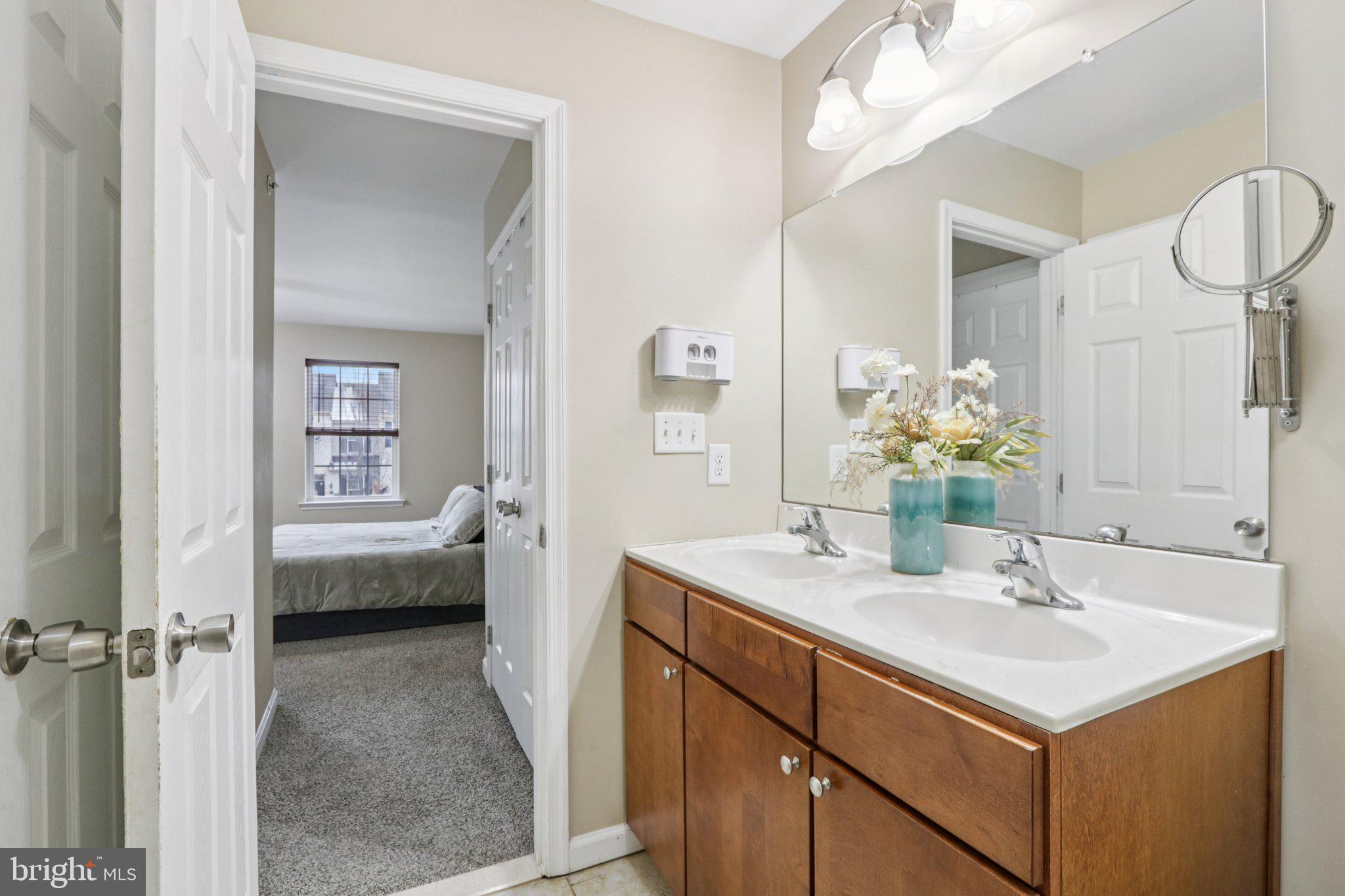 LAUREL FIELD - Residential