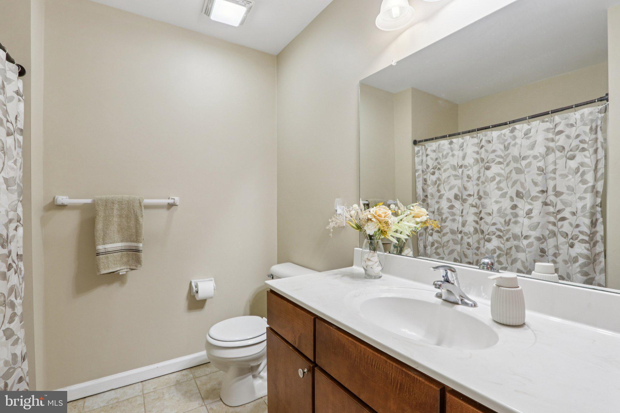 LAUREL FIELD - Residential